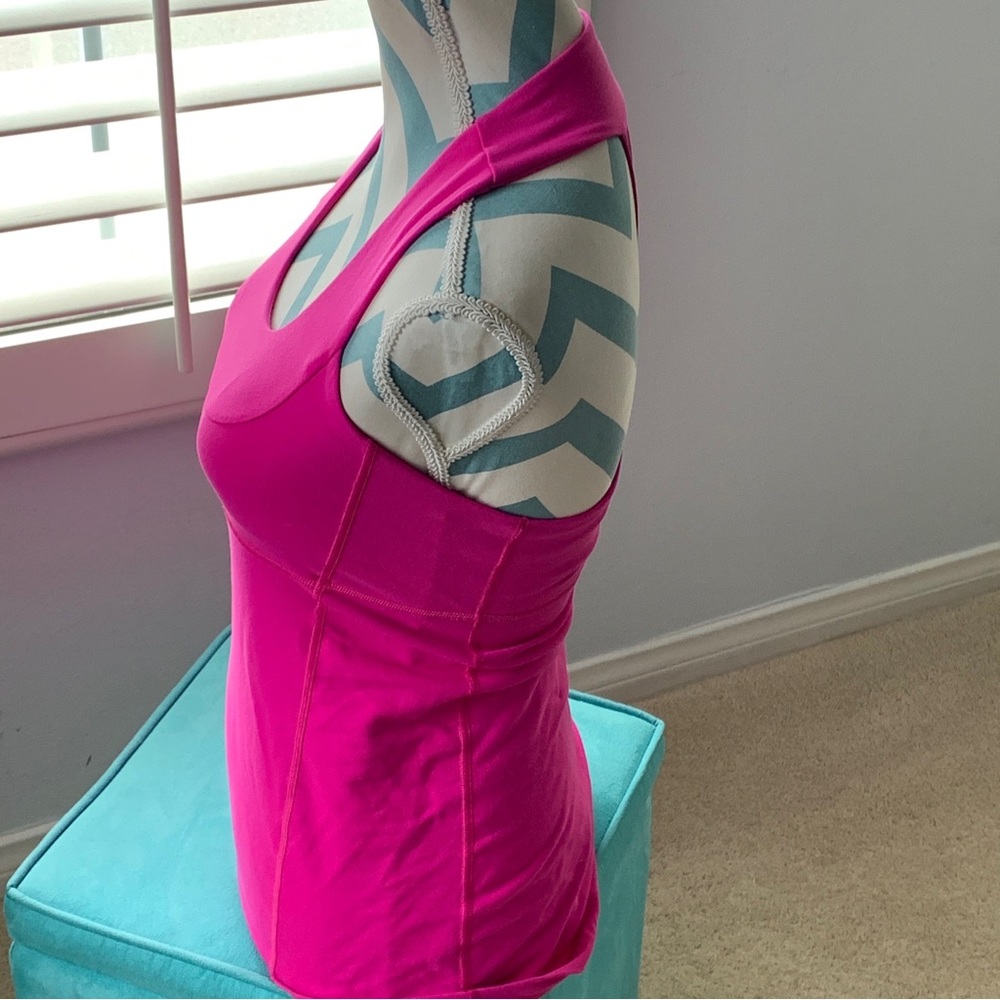 Lululemon magenta tank top SOLD